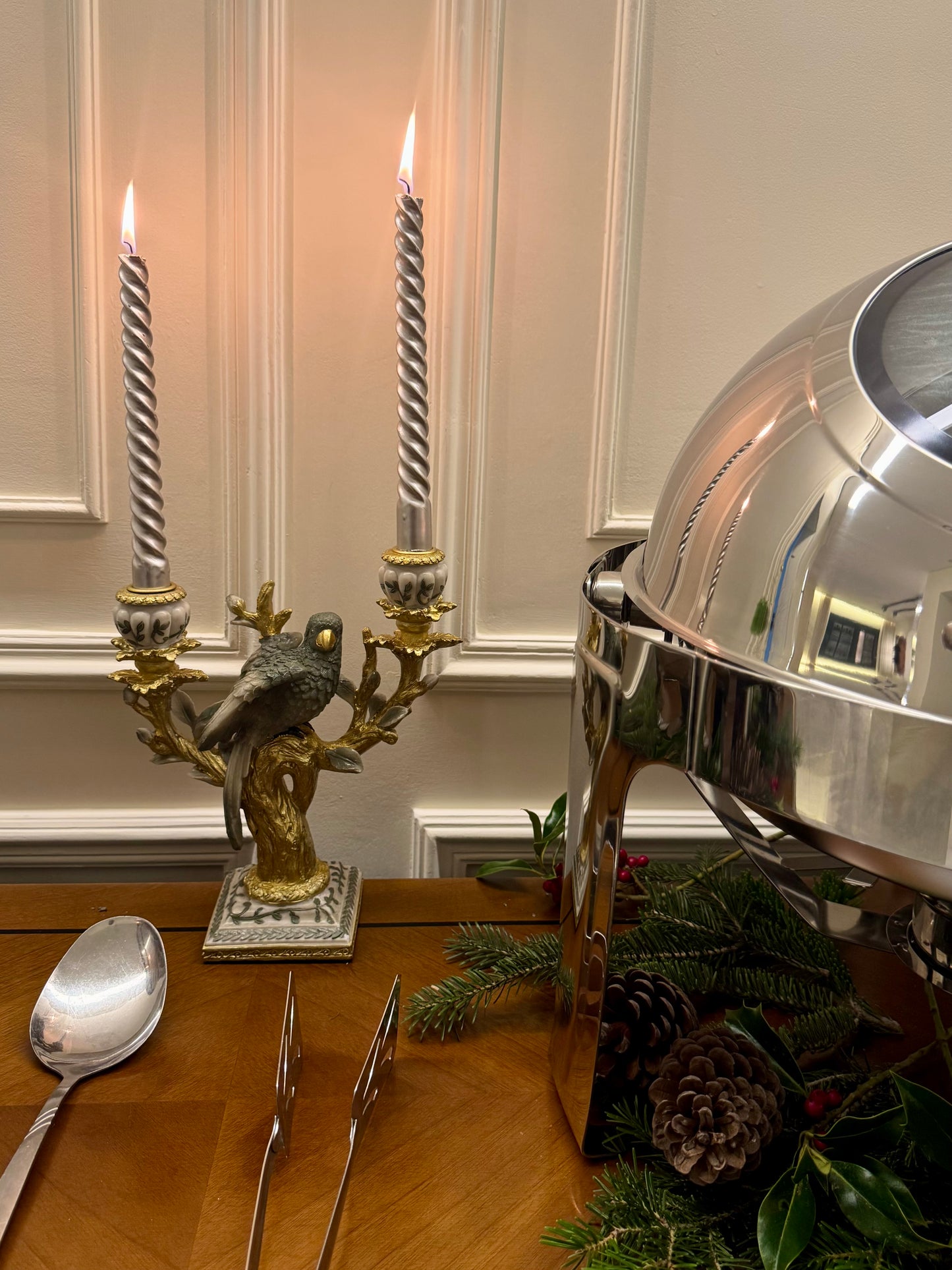 DOUBLE REVERIE CANDLE HOLDER